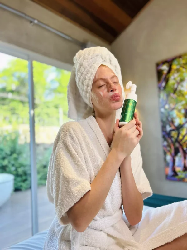Espuma de Limpeza Facial - Essential Cleaning - Imagem 3